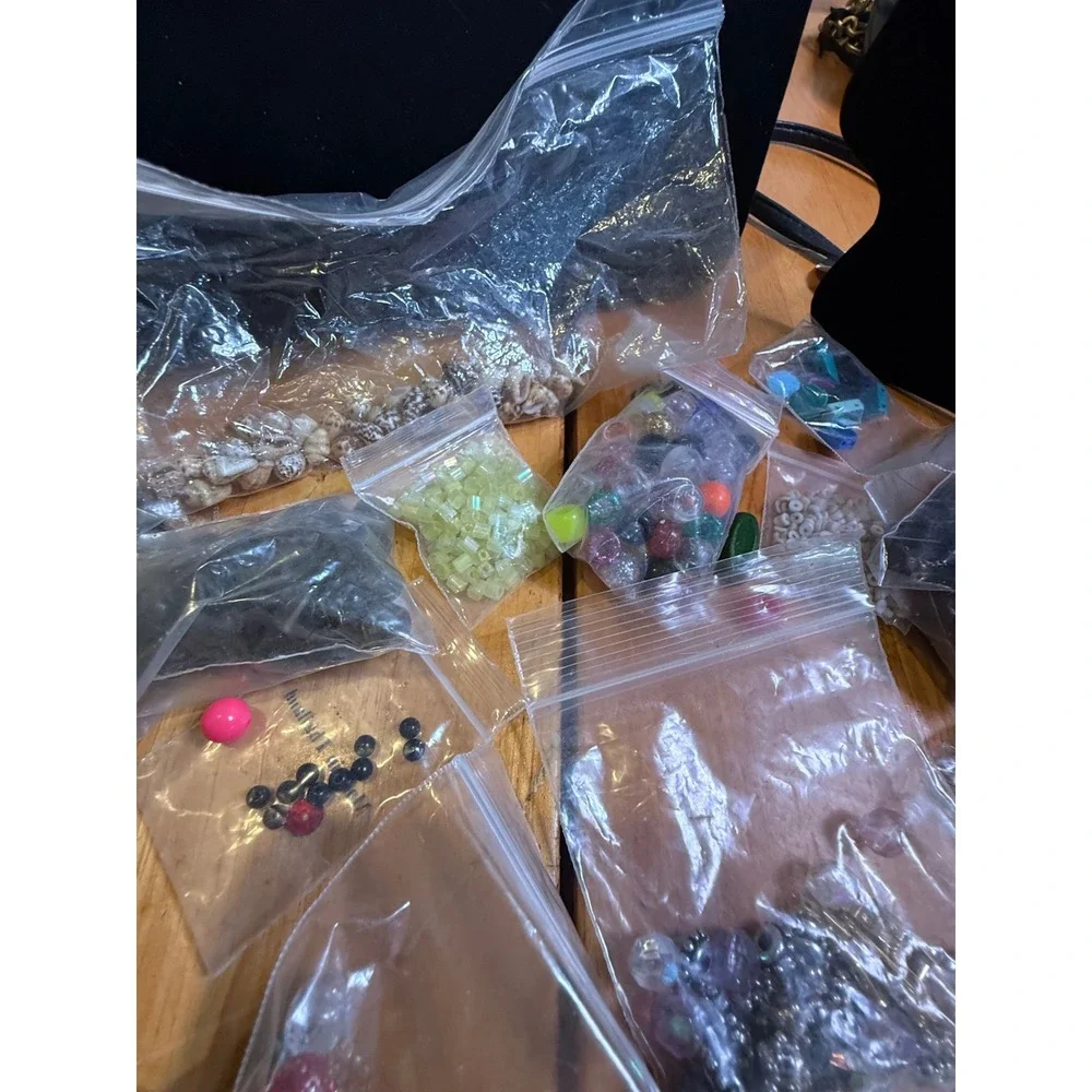 Mixed Jewelry‎ Making Craft Supply Lot Beads Shells Create-A-Craft Pin Backs